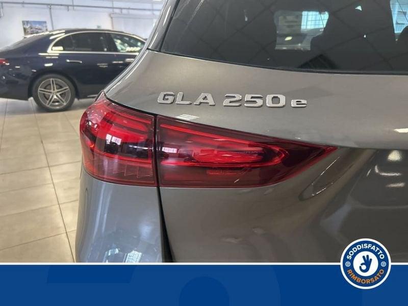 Mercedes-Benz GLA 250 E PLUG-IN HYBRID AUTOMATIC AMG line ADVANCED PLUS