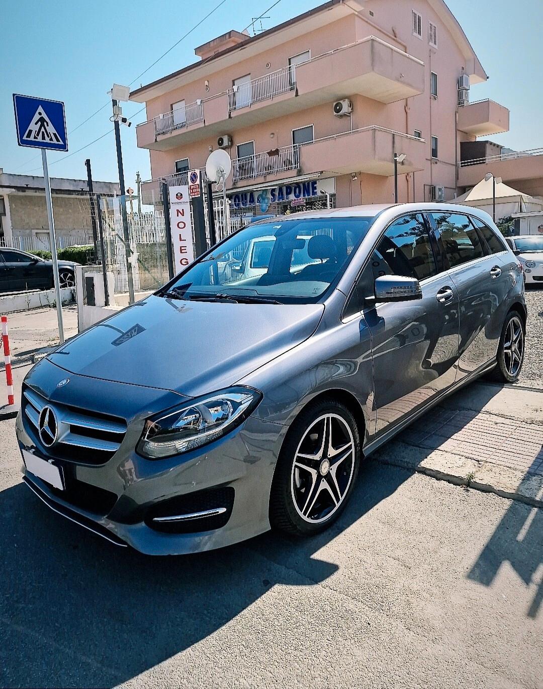 Mercedes-benz B 180 premium