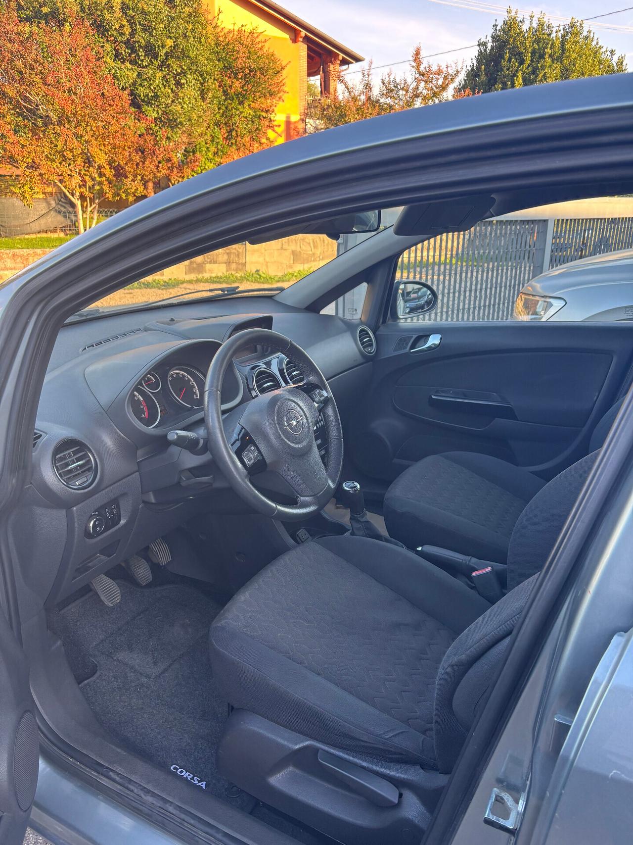 Opel Corsa 1.2 85CV 3 porte BENZINA GPL
