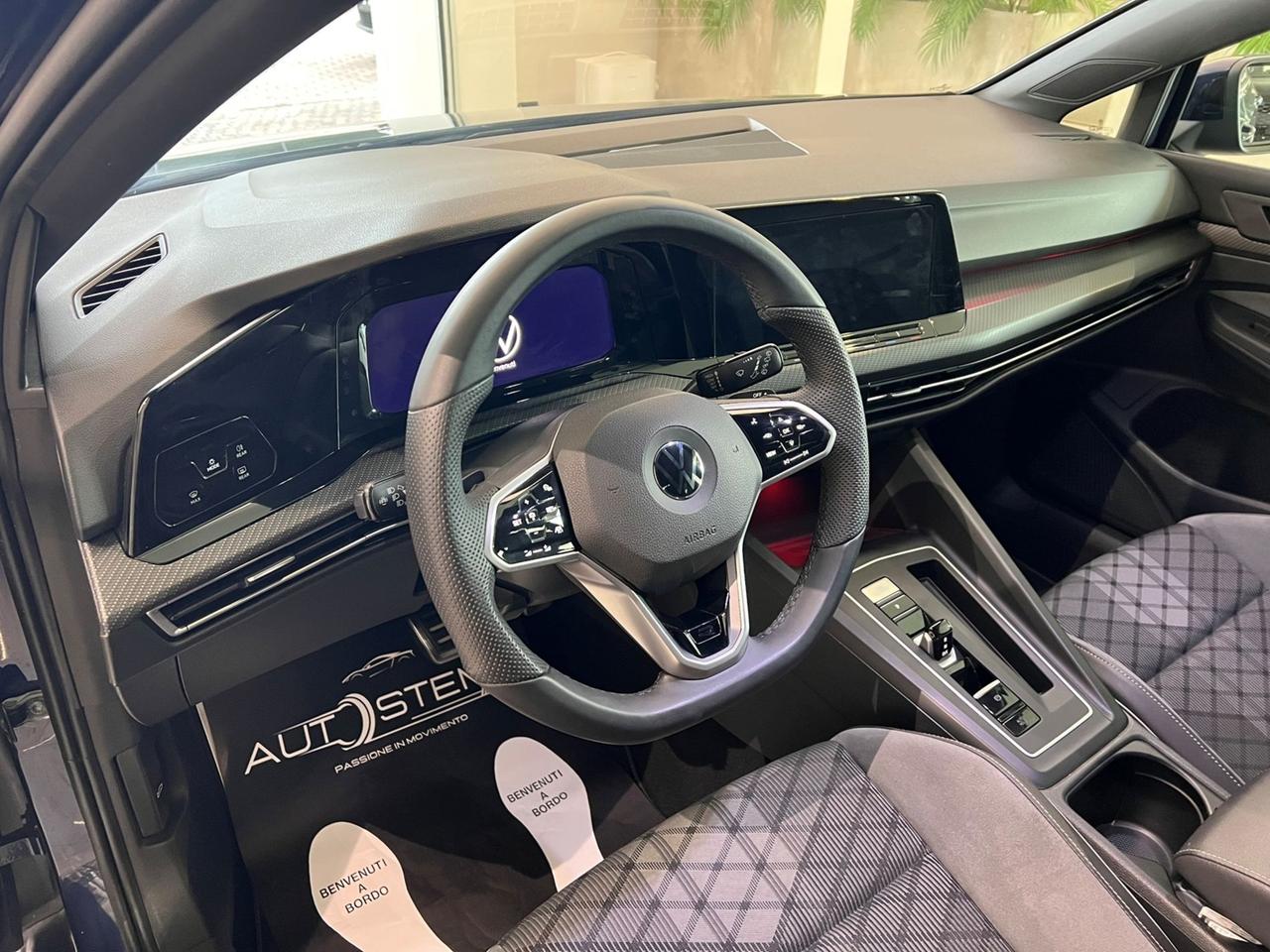 VOLKSWAGEN Golf VIII 2020 1.5 etsi evo R-Line 150cv dsg
