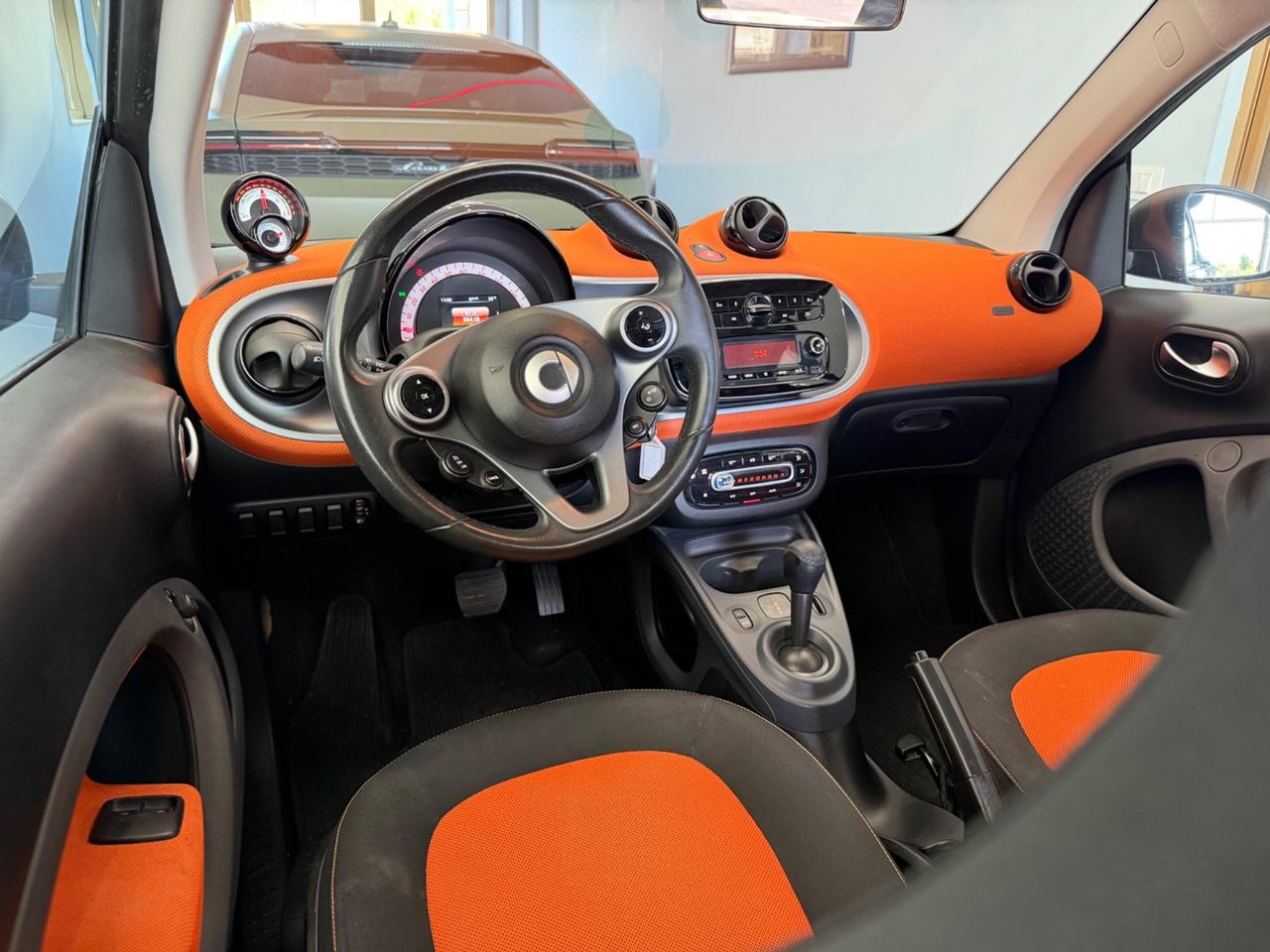 Smart fortwo EQ Prime iva esposta