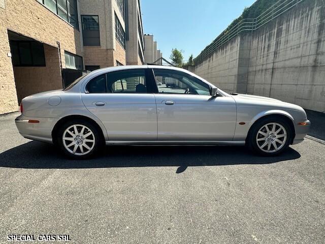 Jaguar S-Type 3.0 V6 24v. Executive