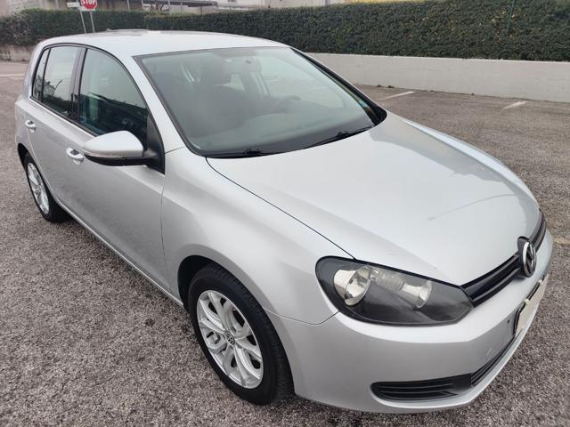 VOLKSWAGEN Golf 1.6 TDi 5 Porte ( DISTRIBUZIONE OK ) GARANZIA