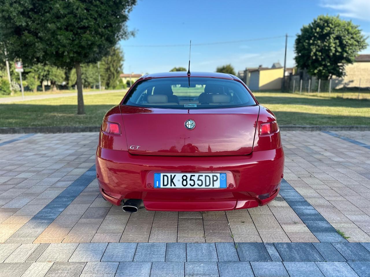 Alfa Romeo GT 1.8 16V TS Progression ( Disegno BERTONE )