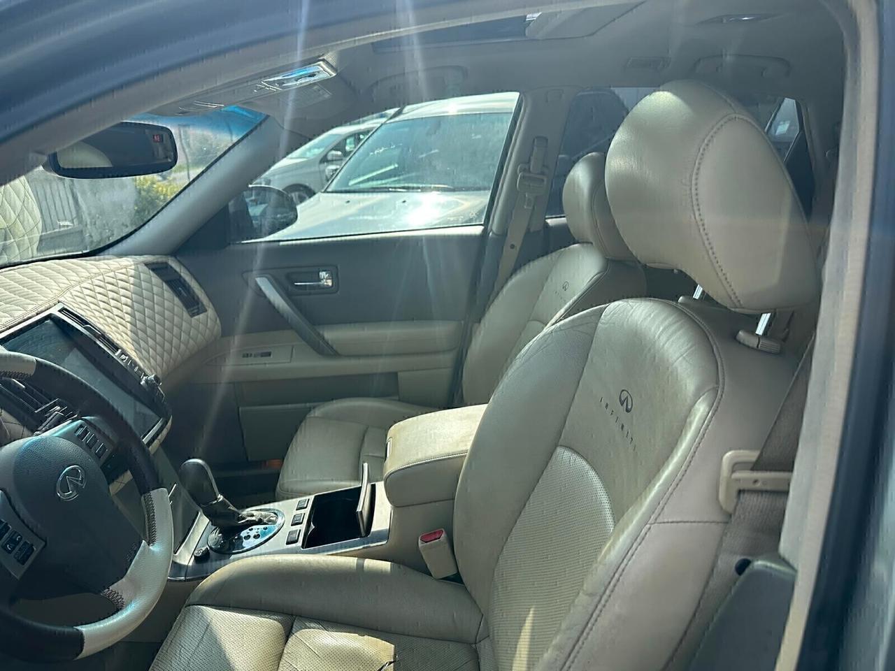 Infiniti FX 35 GPL GANCIO TRAINO