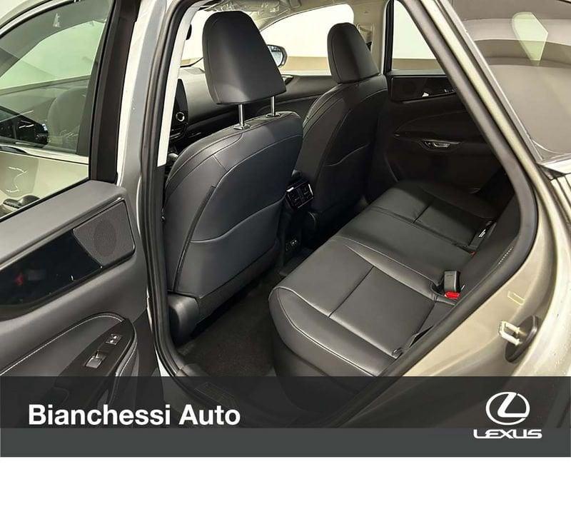 Lexus NX NX Plug-in 4WD Premium +