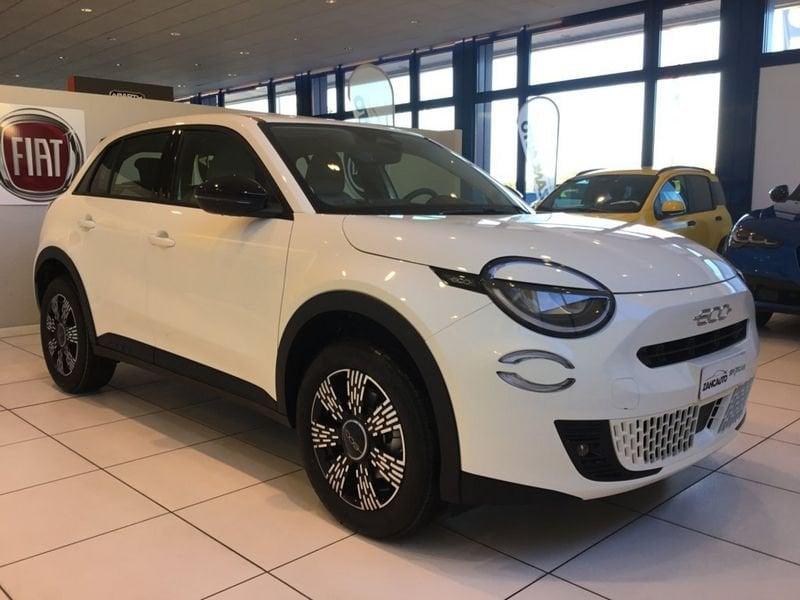 FIAT 600 600 Hybrid 145 CV DCT MHEV Icon MY24 + EXTRA