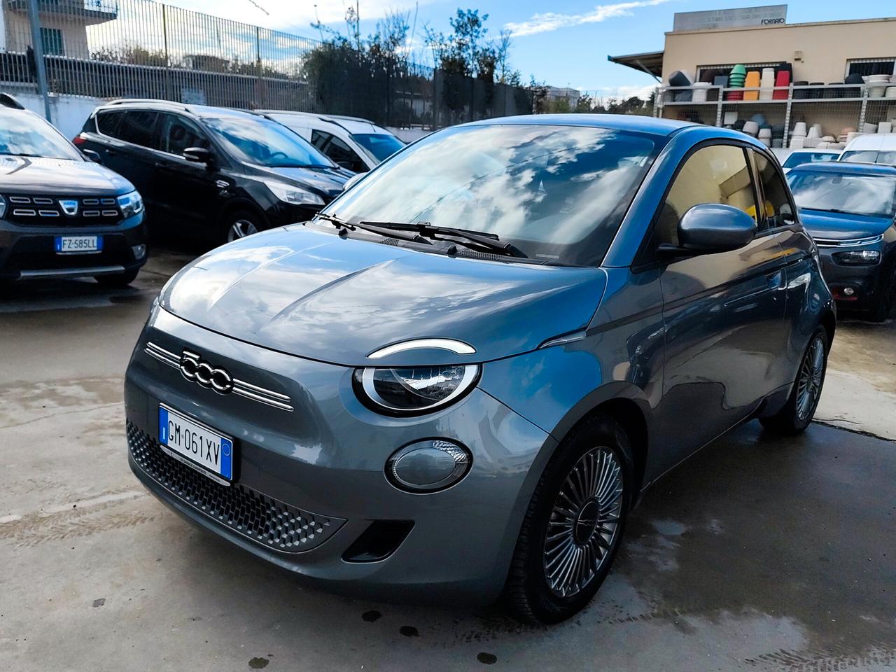 Fiat 500e 3+1
