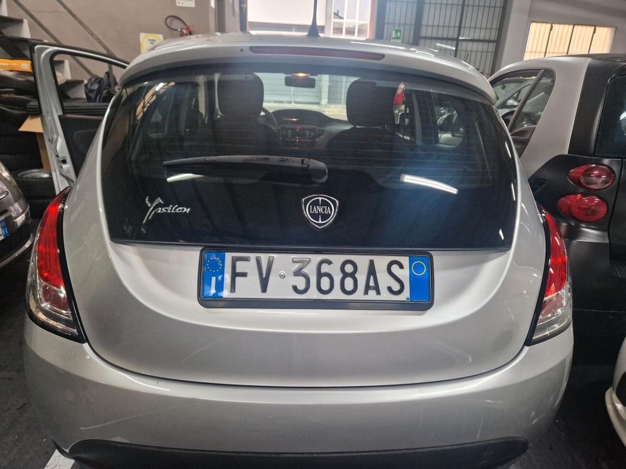 Ypsilon elefantino blu solo 4200km prezzo reale