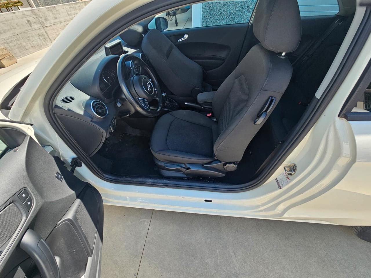 Audi A1 1.6 TDI 105 CV Attraction