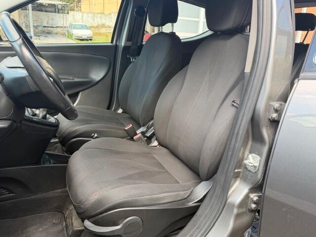 Lancia Ypsilon 1.2 69 CV 5 porte GPL Ecochic Gold