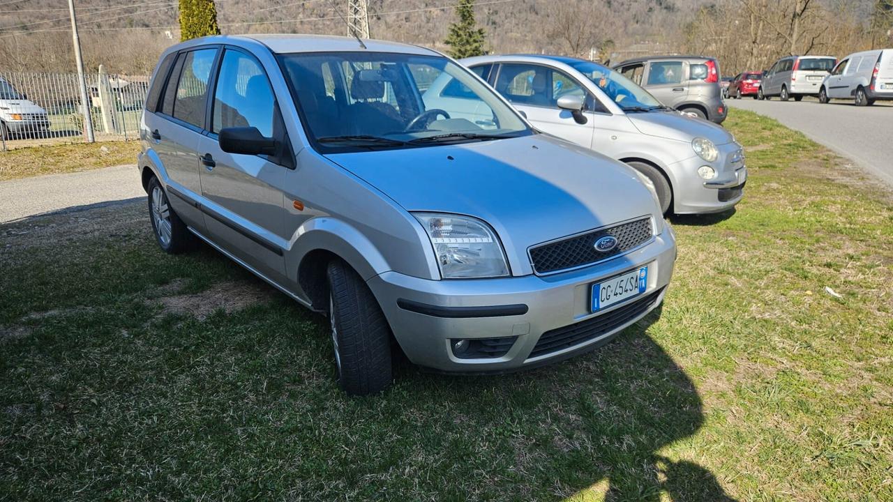 Ford Fusion 1.4 16V 5p.