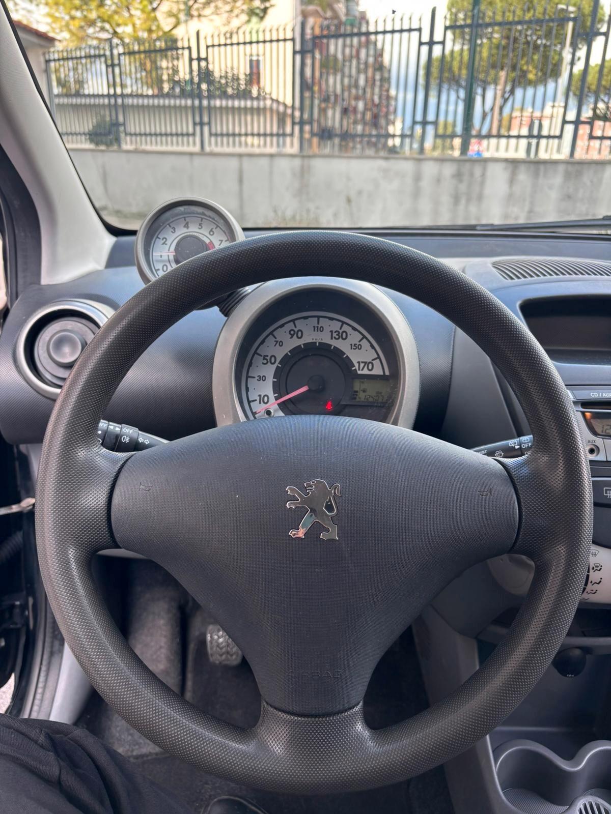 Peugeot 107 1.0 68CV 3p. Sweet Years