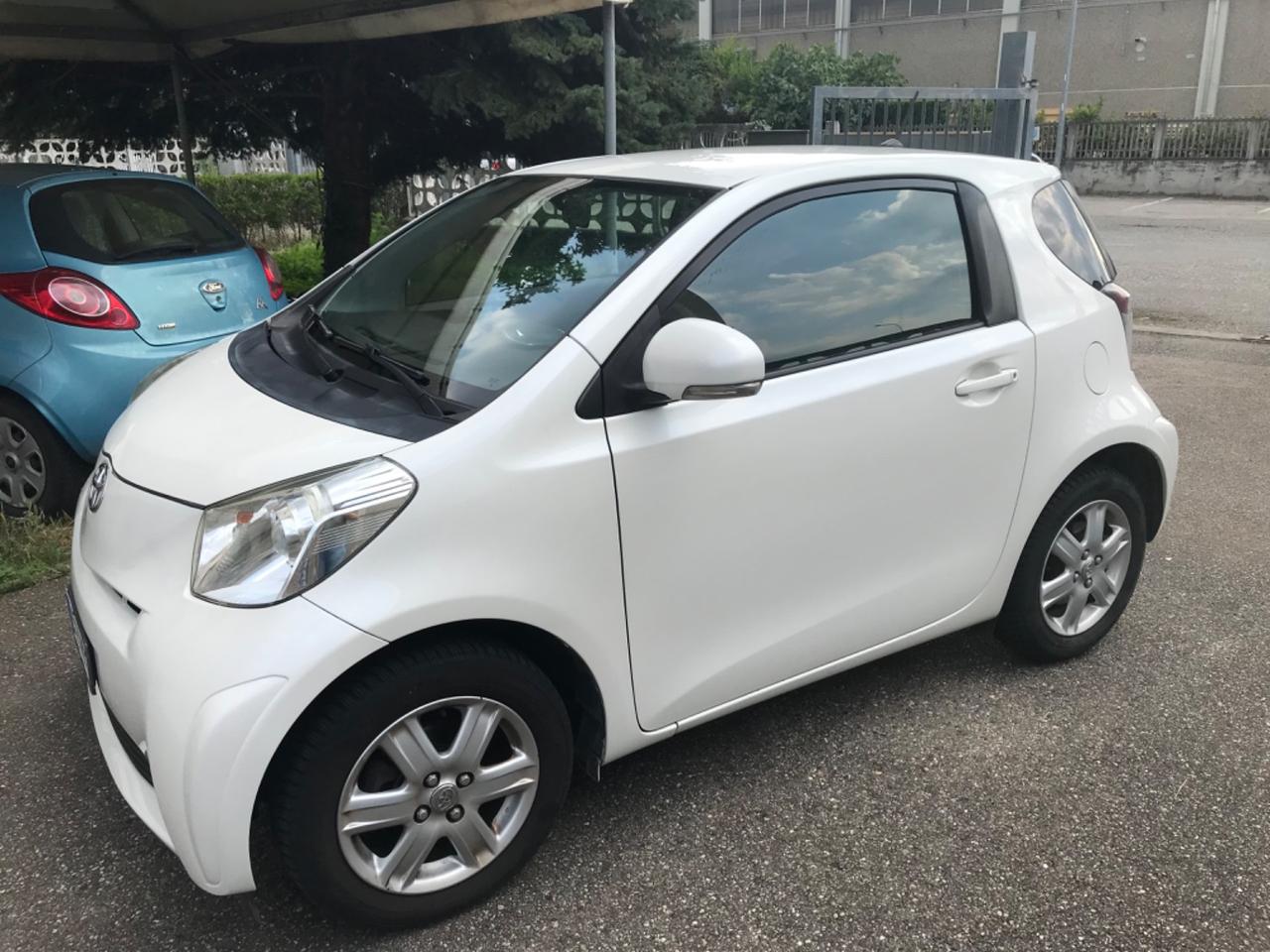 Toyota iQ 1.0 Sol