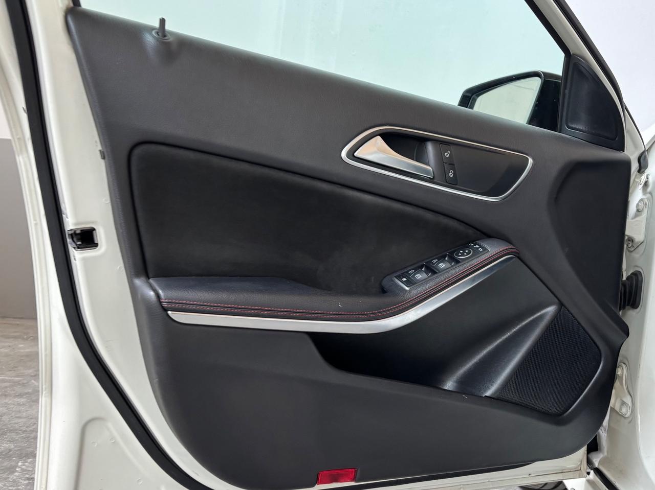 Mercedes-benz A 200 A 200d Premium