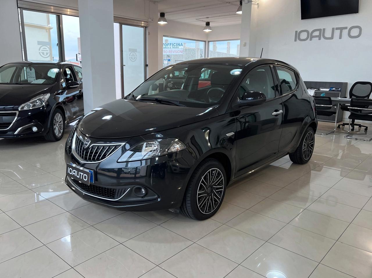 Lancia Ypsilon 1.0 FireFly 5 porte S&S Hybrid Gold