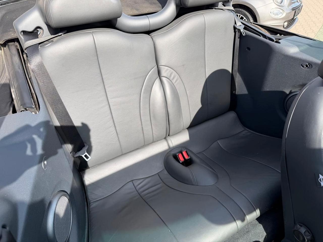 Mini 1.6 16V Cooper Pepper Cabrio