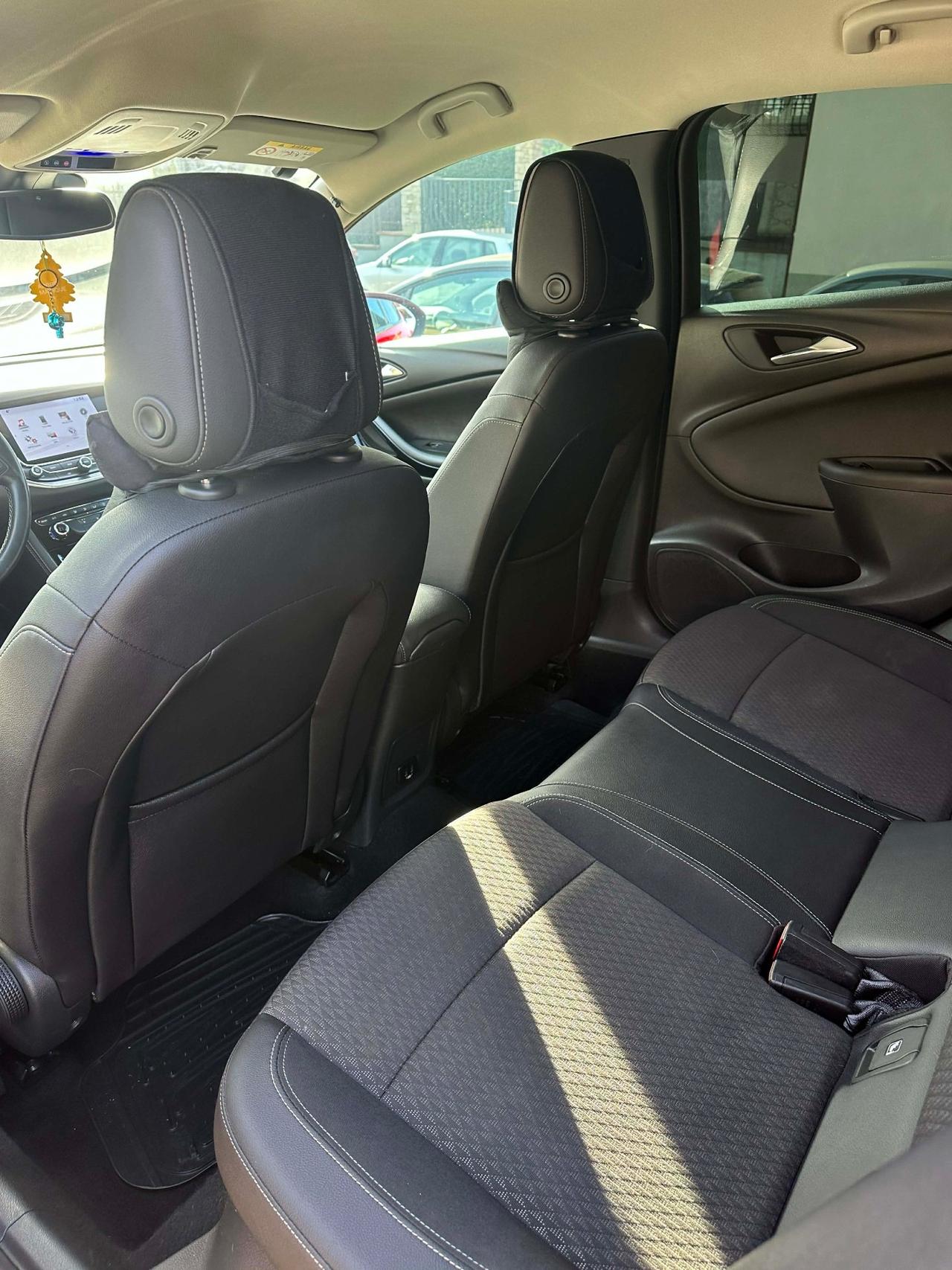 Opel ASTRA 1.6 CDTi FULLOPT KMCERT UNICOPR