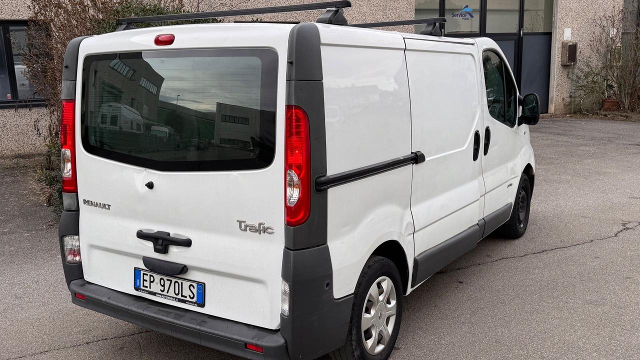 Renault Trafic 2.0dci 115CV