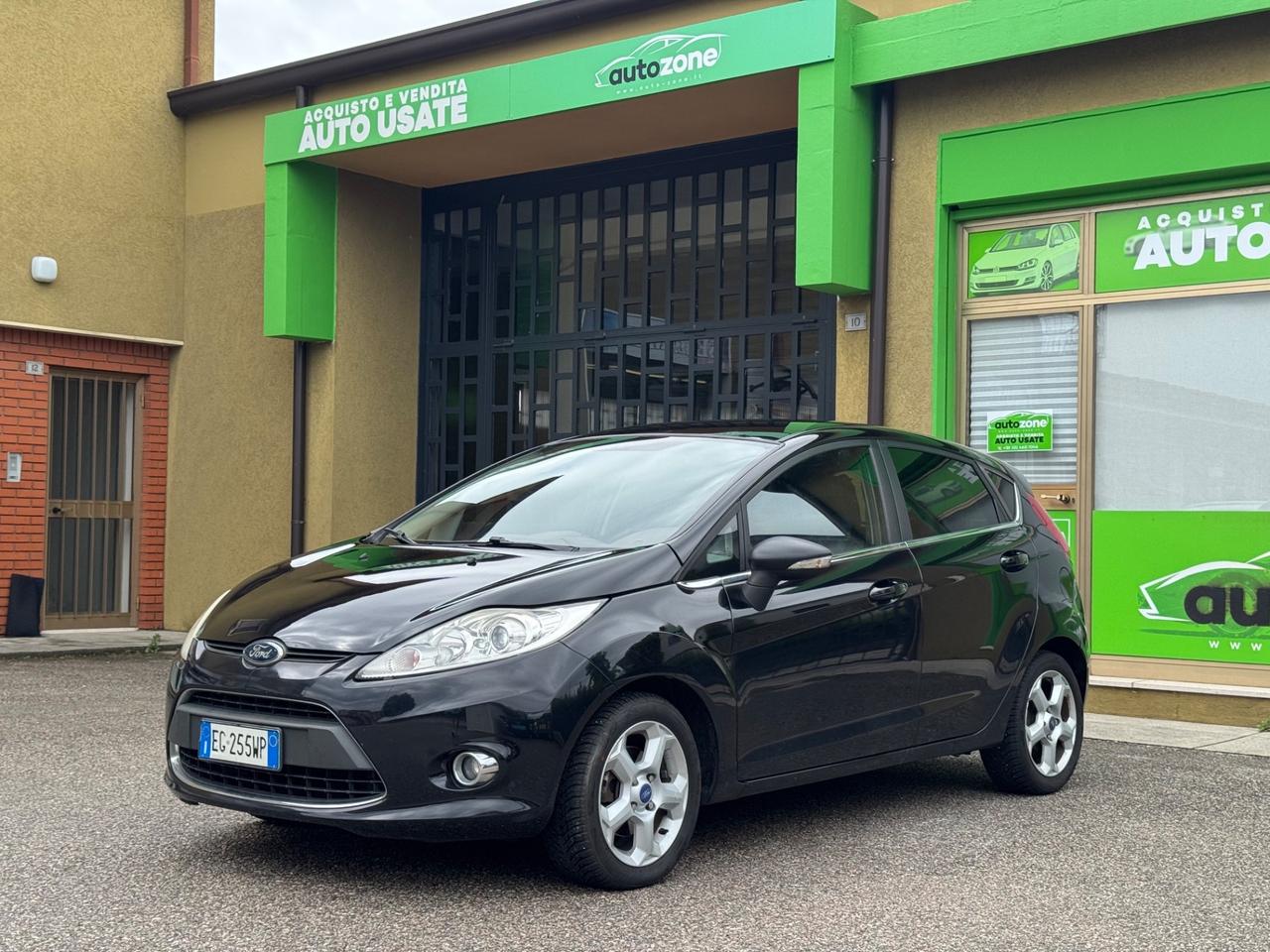 Ford Fiesta 1.4 TDCi 5p. Titaninum NEOPATENTATI