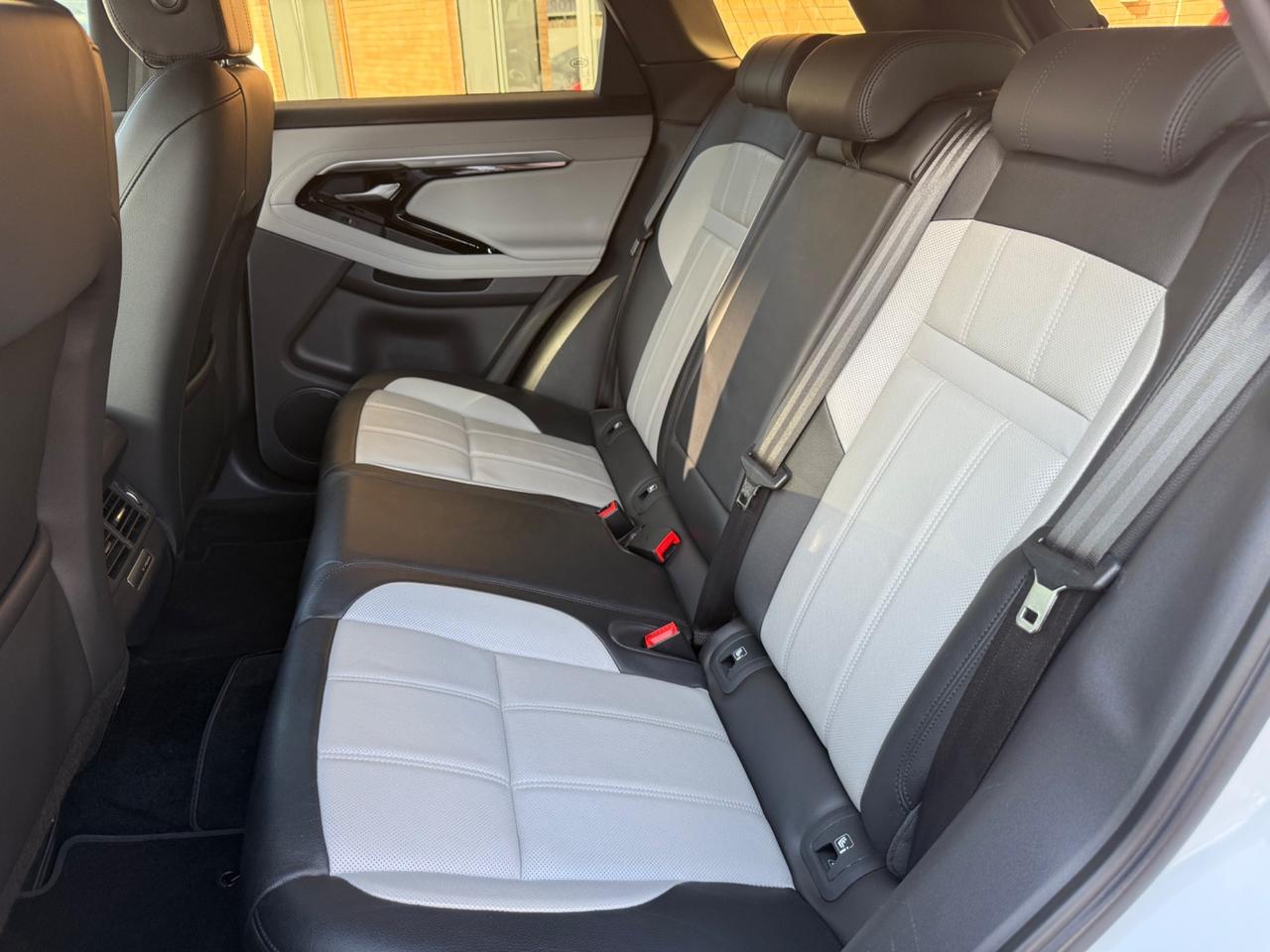 Land Rover Range Rover Evoque 2.0d i4 mhev R-Dynamic SE 180cv - BELLISSIMA !!