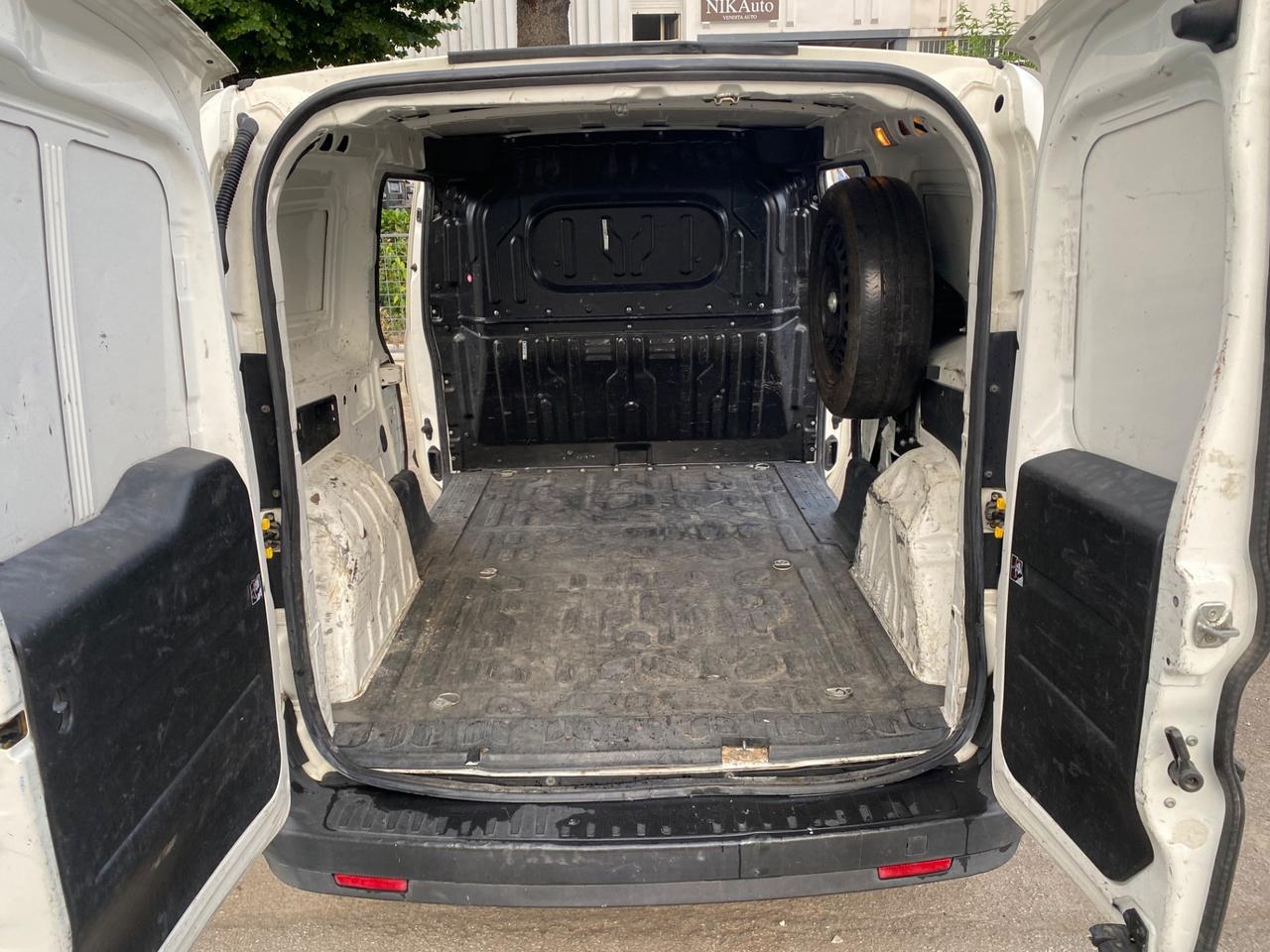 Fiat Doblo Doblò 1.4 T-Jet Natural Power PL-TN Cargo Maxi Lamierato