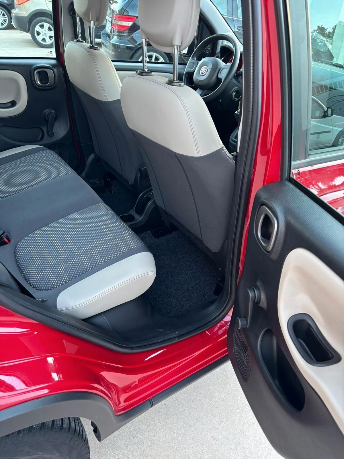 Fiat Panda 1.3 MJT 16V DPF 4x4 Climbing