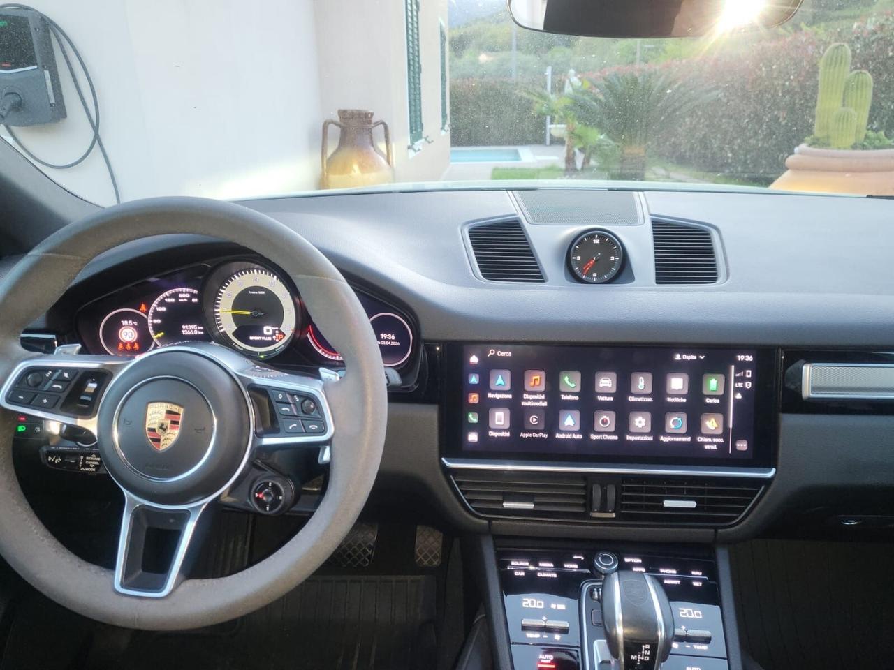 Porsche Cayenne Coupé 3.0 V6 Platinum Edition