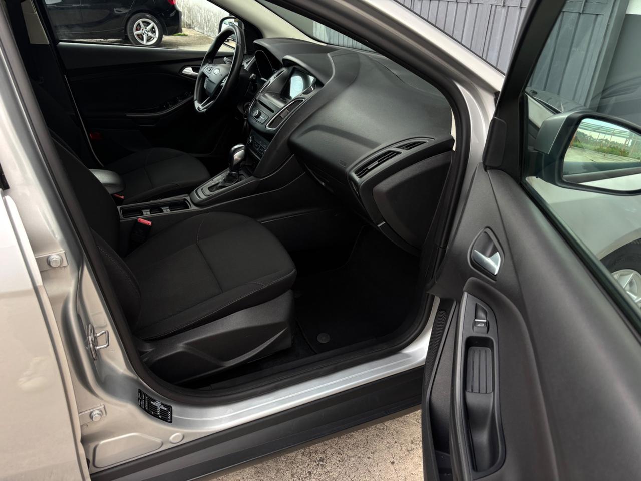 Ford Focus 1.5 TDCi. Neopatentati. Garanzia 12mesi
