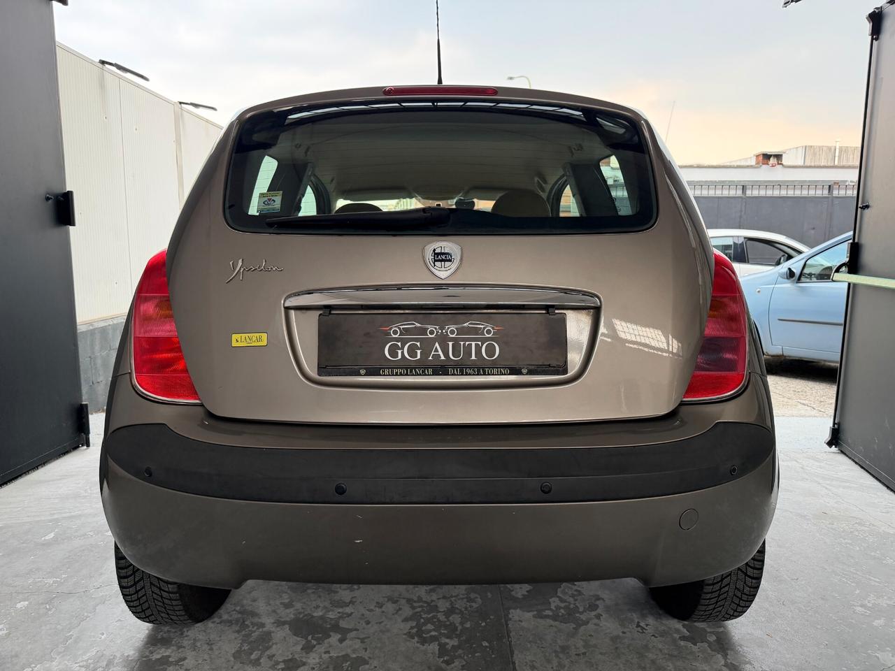 Lancia Ypsilon 1.2 Argento