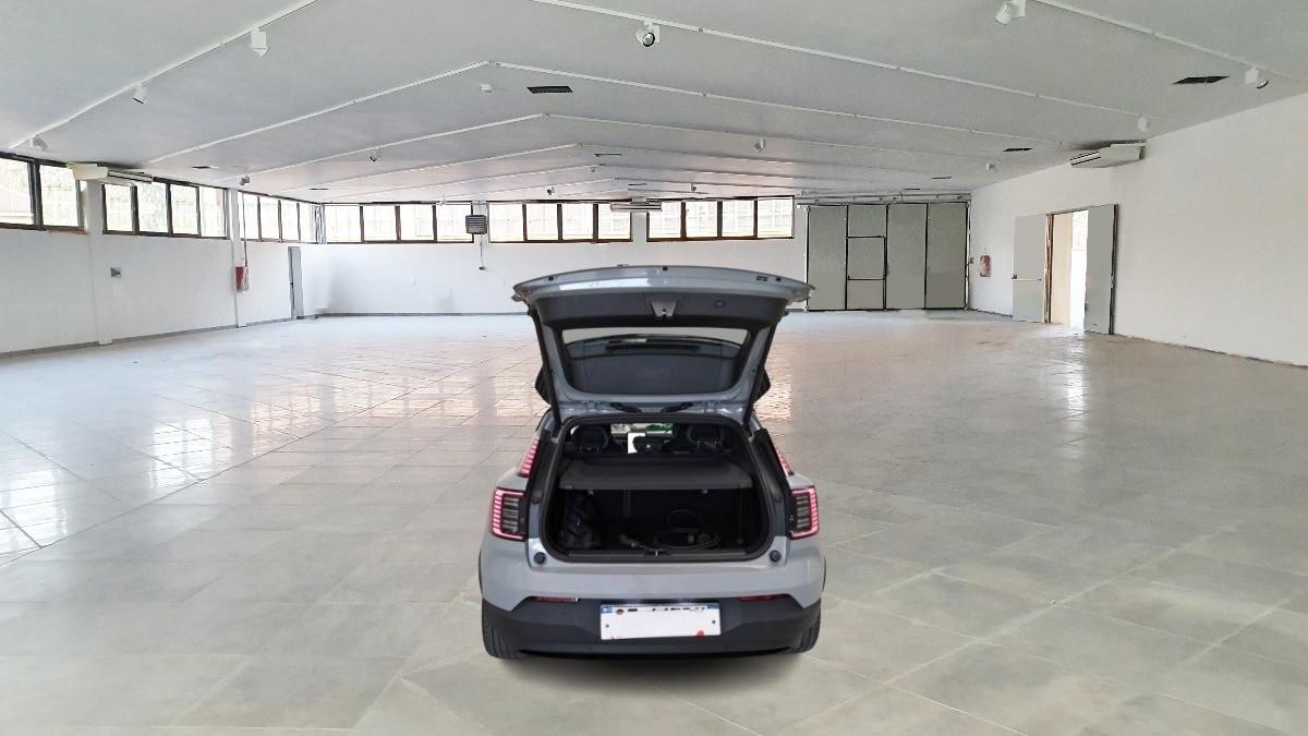 VOLVO Ex30 Single Motor Extended Range Rwd Plus
