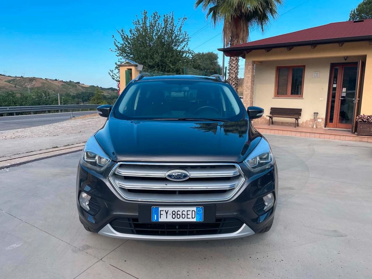 Ford Kuga 1.5 TDCI 120 CV S&S 2WD Business