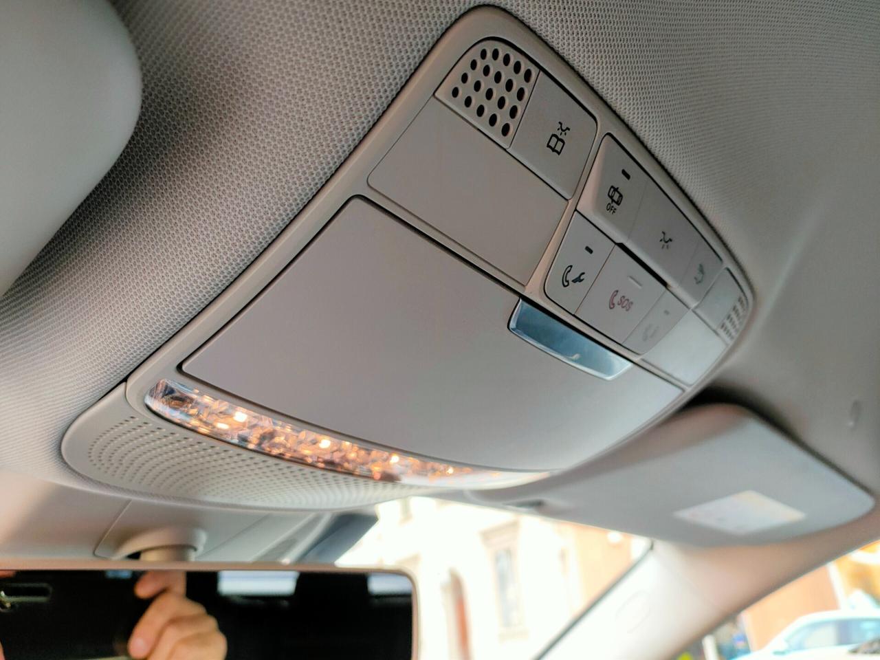 Mercedes-Benz E 220d Auto Premium Plus + Pack AMG