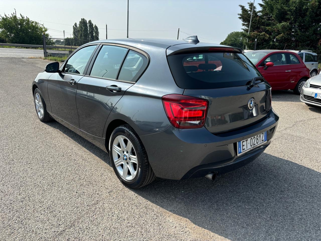 Bmw 114 114d 5p. Unique - 2013