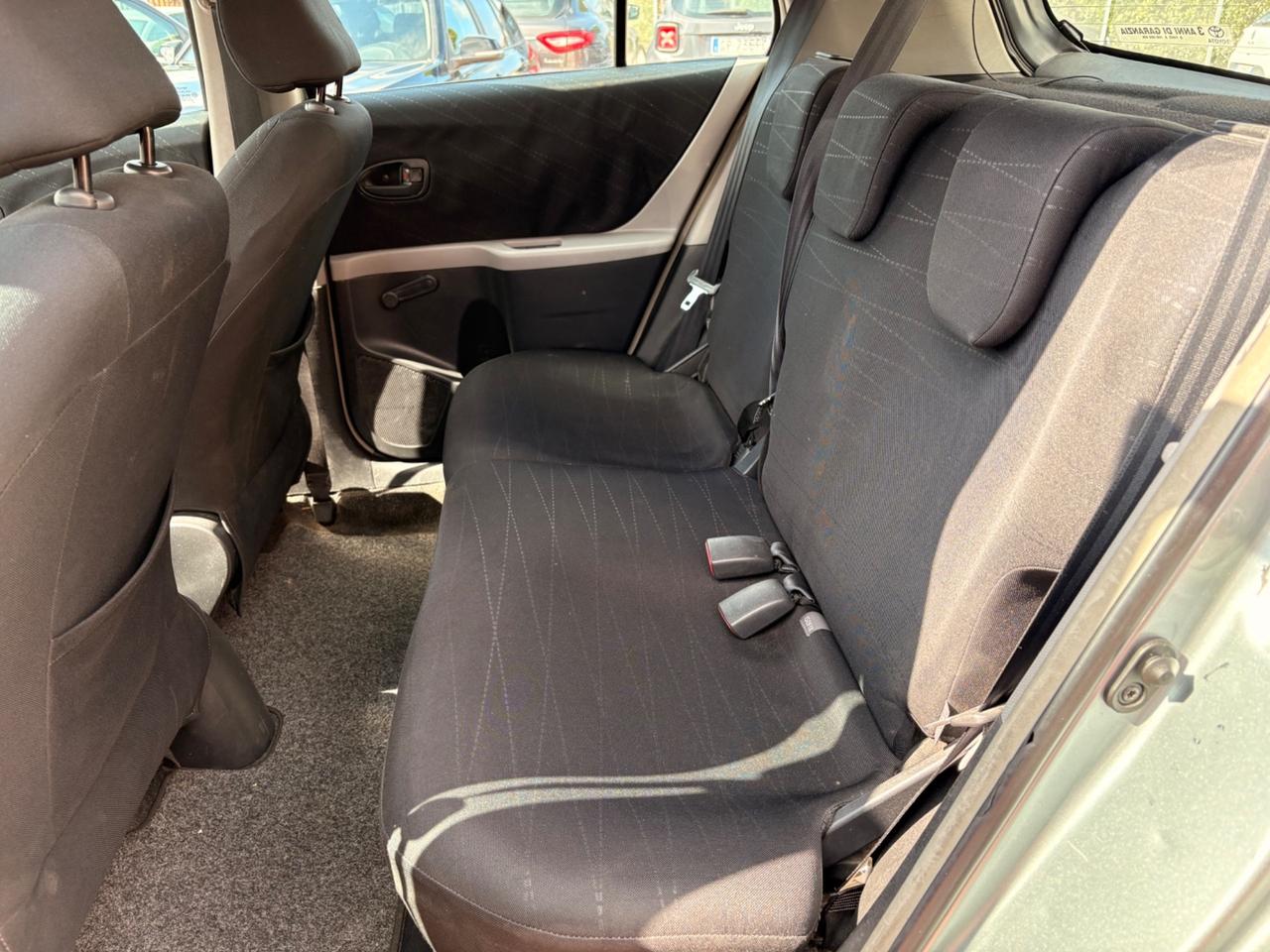 Toyota Yaris 1.3 5 porte - NEOPATENTATI