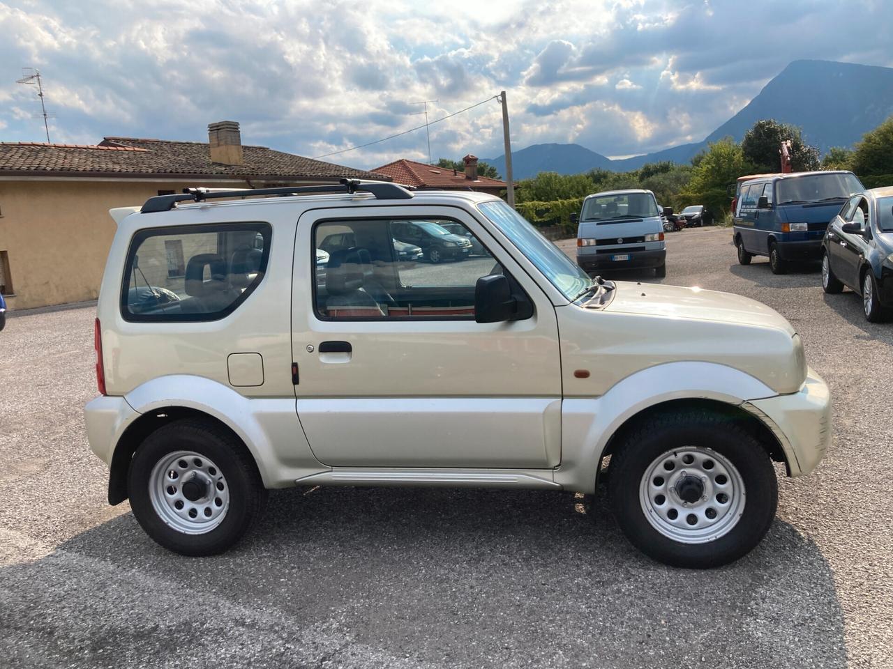 Suzuki Jimny 1.3i 16V cat 4WD JLX