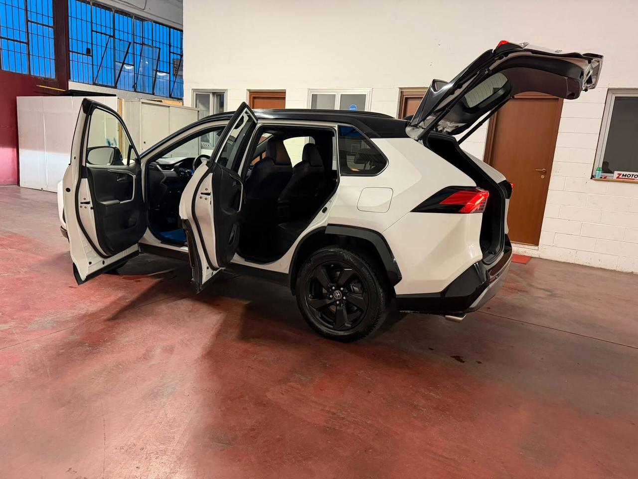 Toyota RAV 4 2.5 HV (222 CV) E-CVT AWD-I LOUNGE (163 KW)