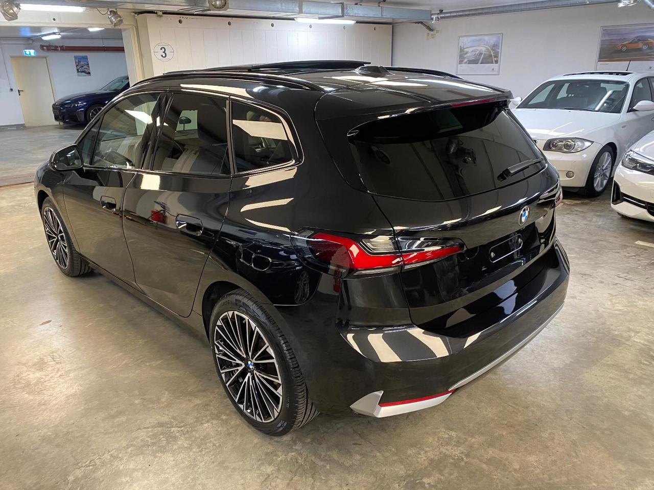 BMW 218i Active Tourer 136cv Luxury Line + tetto *2025