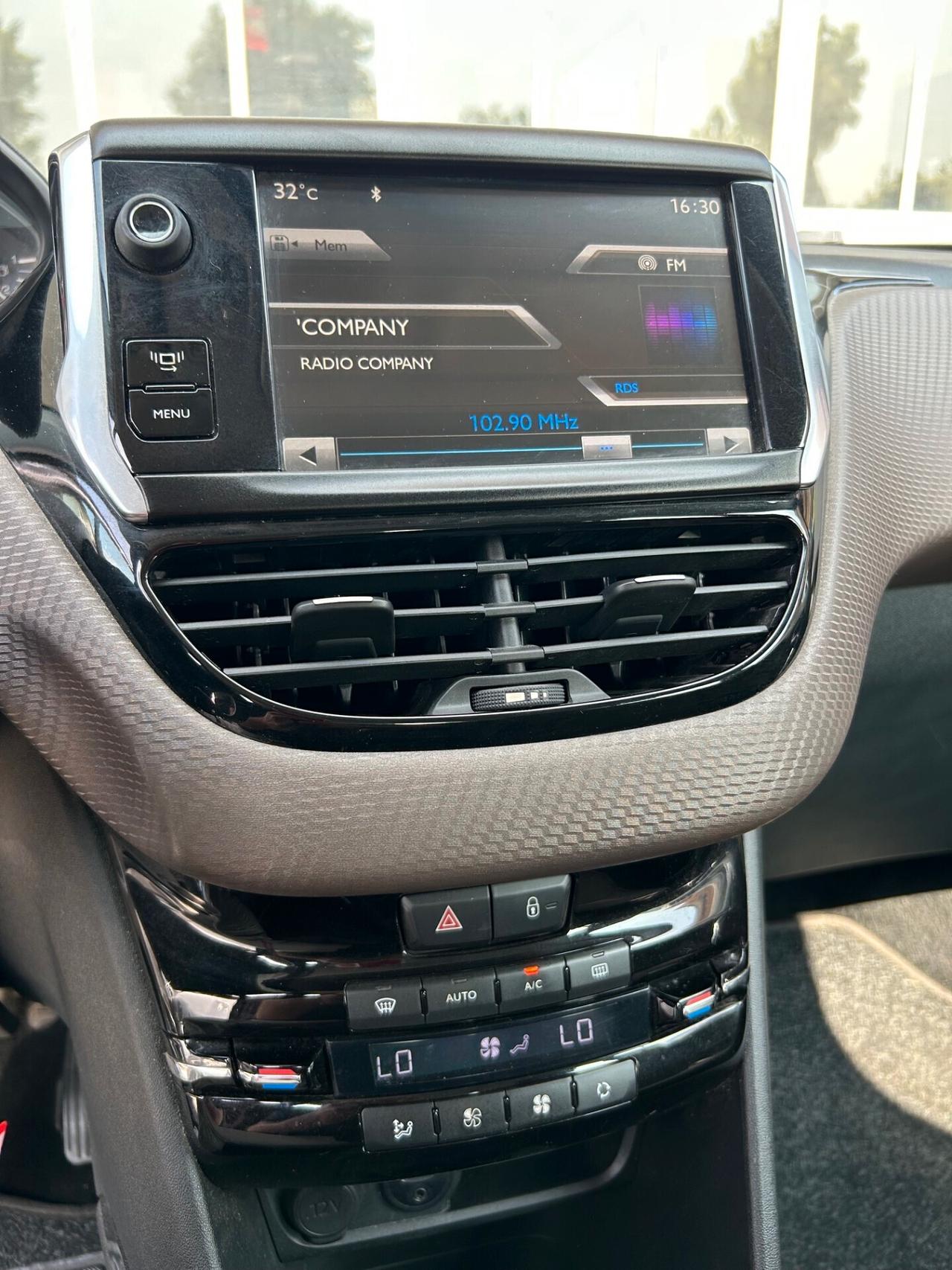 Peugeot 2008 1.6 e-HDi - AUTOMATICA-UNIPROPRIETARIO