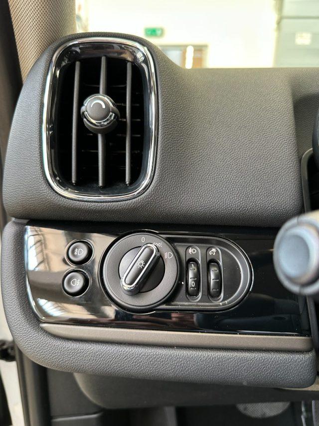 MINI Countryman 2.0 Cooper D Business Automatica - 17" - Navi