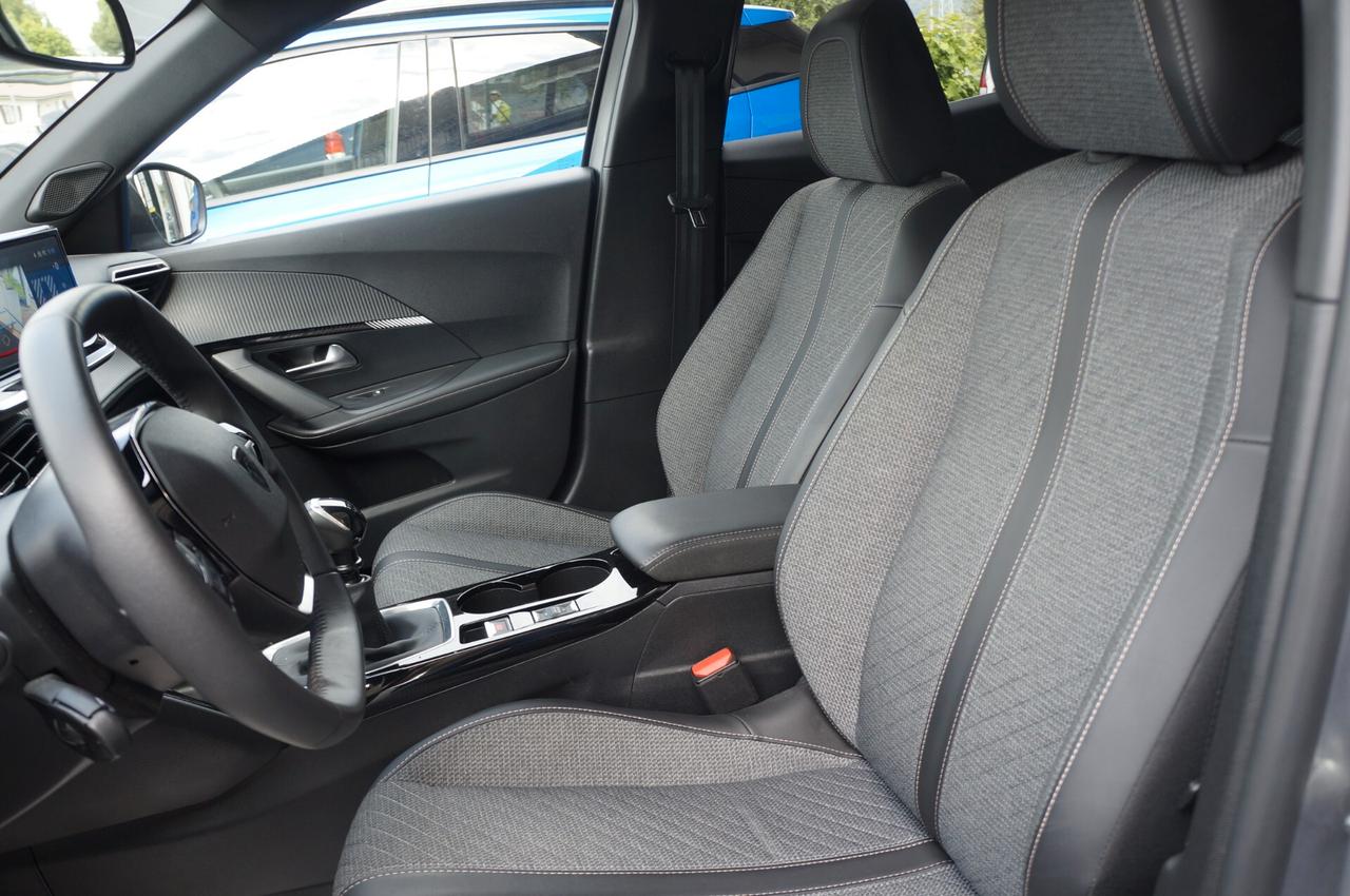 Peugeot 2008 PureTech 100 S&S Allure 360°