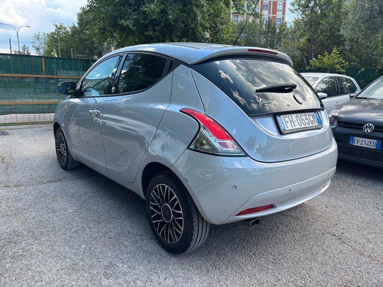 Lancia Ypsilon 1.2 69 CV 5 porte GPL Ecochic Mya OK Neopatentati