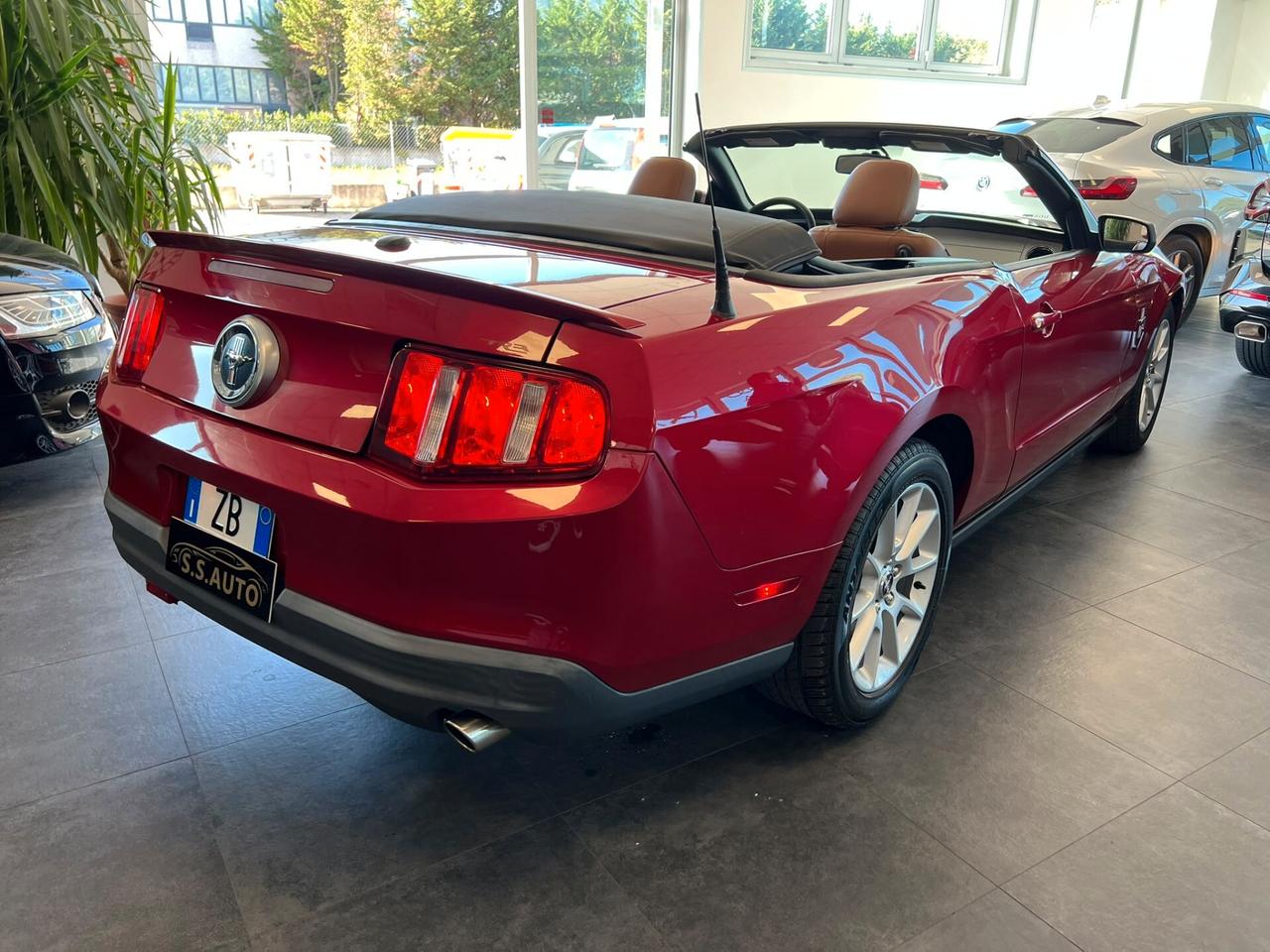 Ford Mustang V6 4.0 CONVERTIBLE