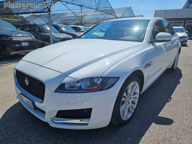 JAGUAR XF XF II Berlina 2.0d i4 Prestige 180cv Auto- FY003SZ