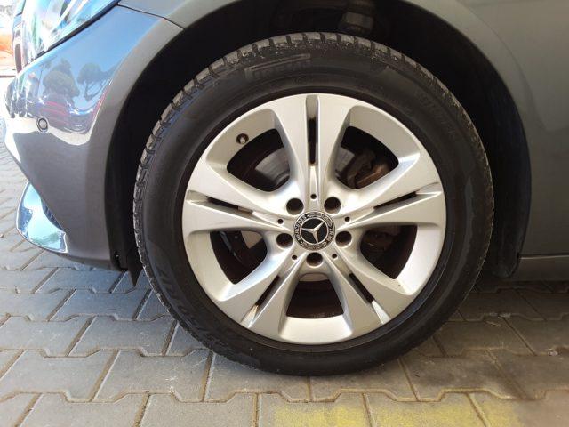 MERCEDES-BENZ C 200 d 136cv S.W. Auto Business