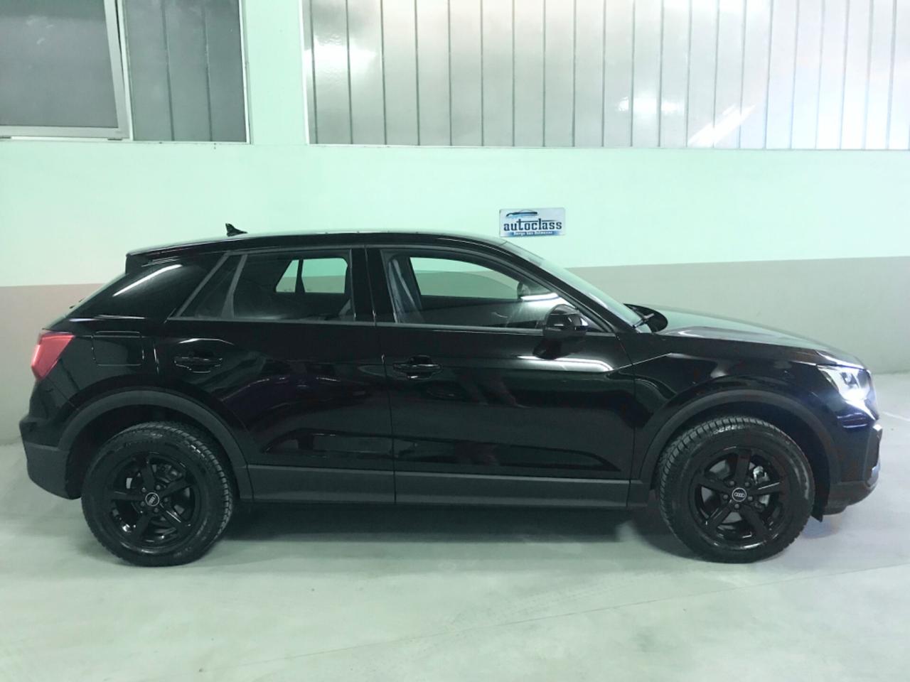 Audi Q2 30 TFSI Business