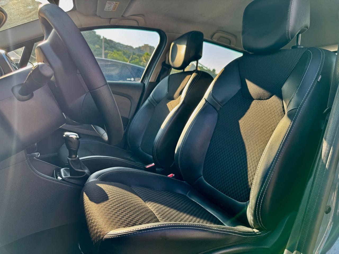 Renault Clio dCi 8V 90 CV 5 porte Duel