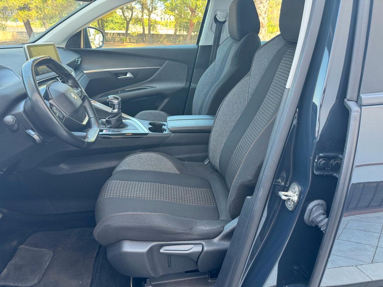 Peugeot 3008 BlueHDi 130