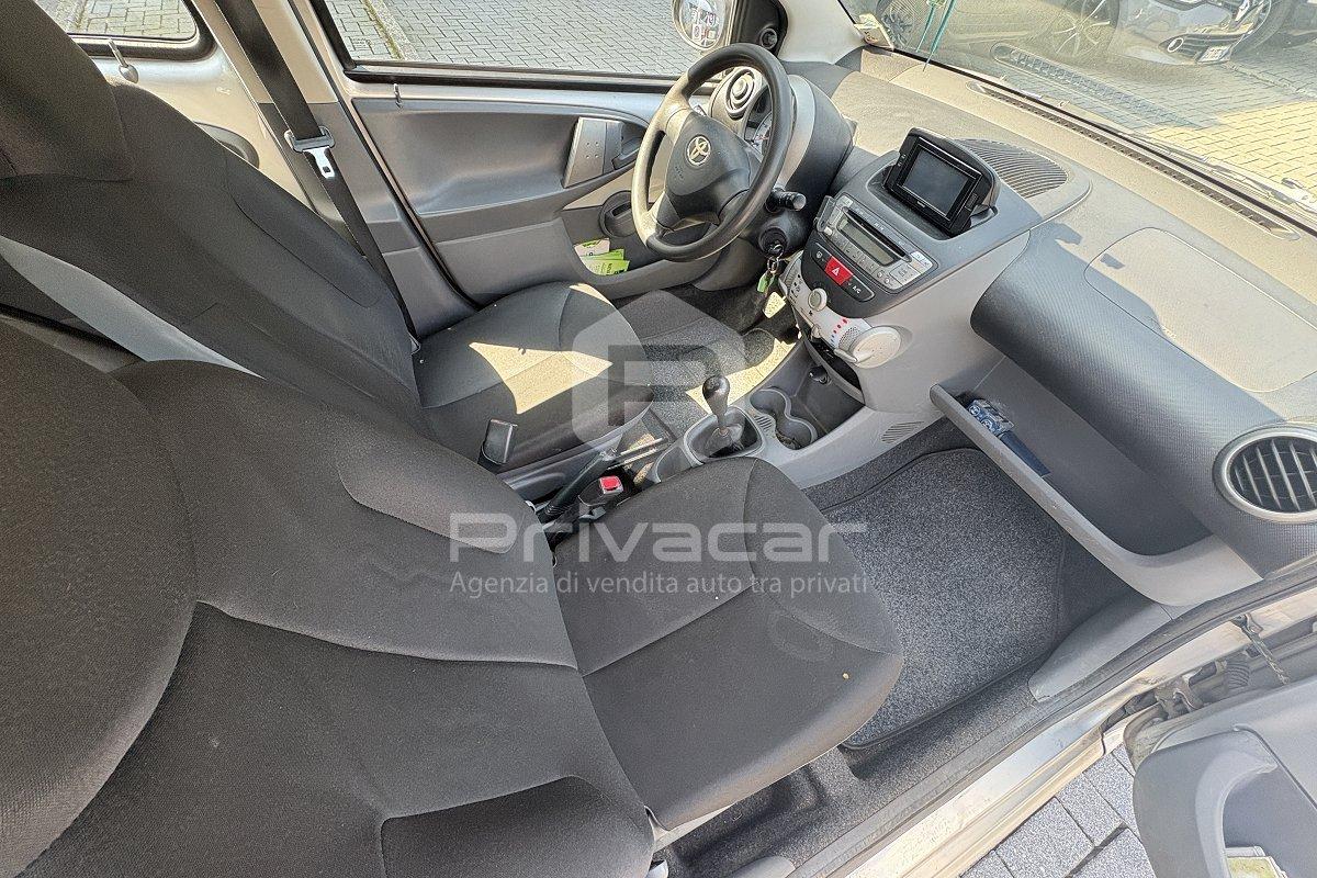 TOYOTA Aygo 1.0 12V VVT-i 5 porte Now Connect