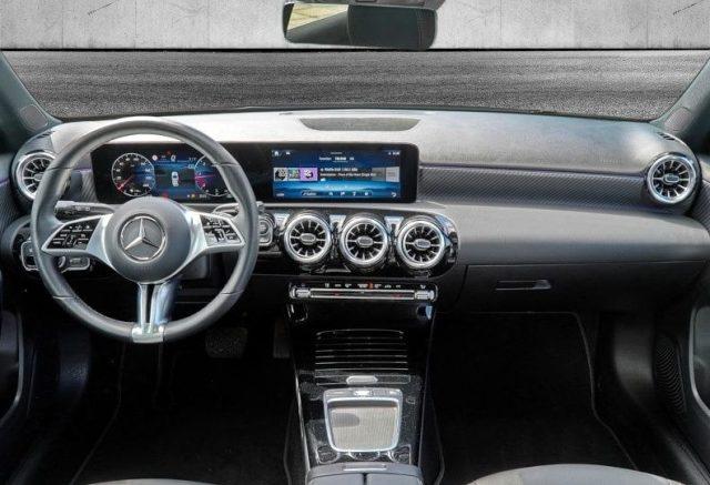 MERCEDES-BENZ A 180 d Automatic Progressive Advanced